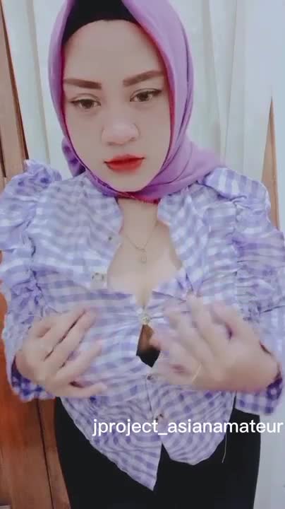 Hijab Ungu